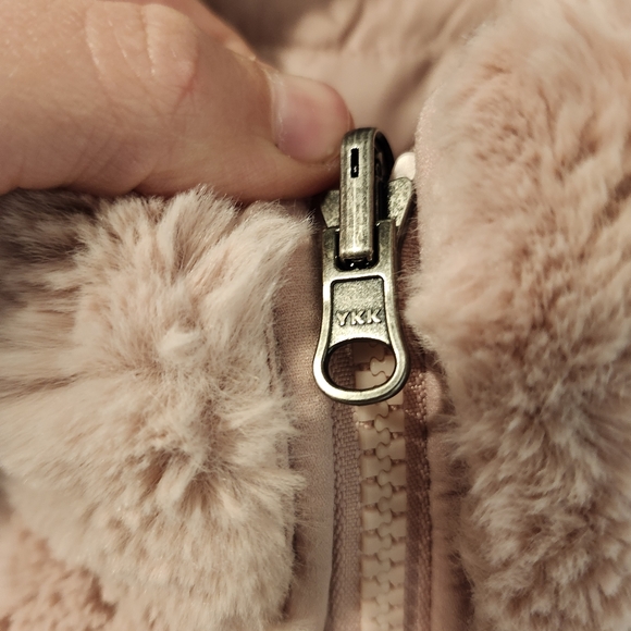 Reversible vest - Picture 3 of 3